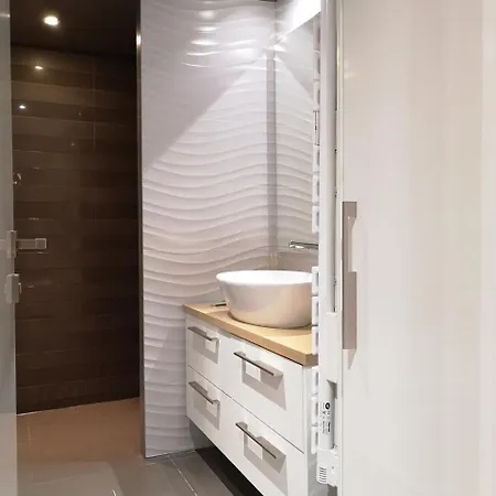 Beautiful Duplex In The Center Of Apartment Paris
